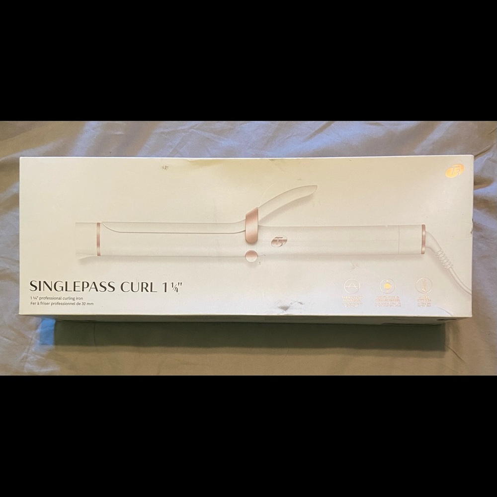 T3 Singlepass curling iron 1 1/4” size